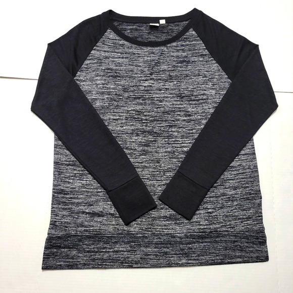 Gap long sleeve - Picture 1 of 7